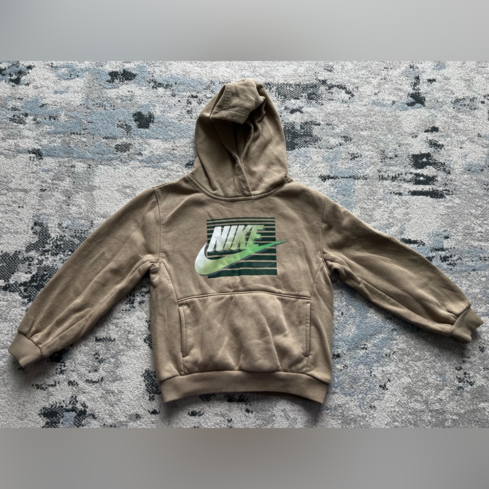 Tan Nike Sweatshirt